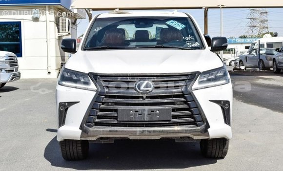 Acheter Import Voiture Lexus LX Blanc à Import - Dubai, Iles Acheter Import Voiture Lexus LX Blanc à Import - Dubai, Iles