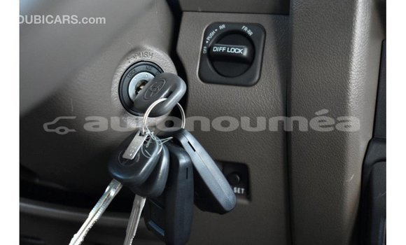 Acheter Import Voiture Toyota Land Cruiser Autre à Import - Dubai, Iles Acheter Import Voiture Toyota Land Cruiser Autre à Import - Dubai, Iles