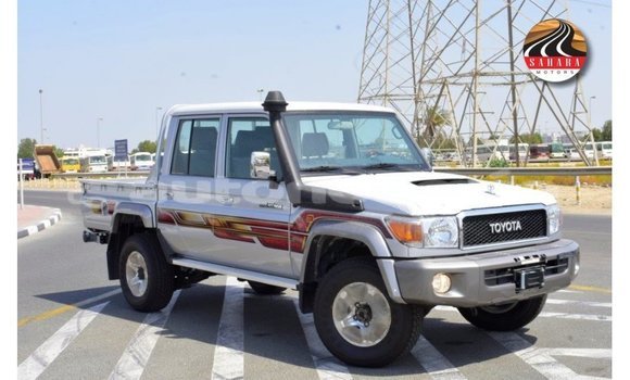 Acheter Import Voiture Toyota Land Cruiser Autre à Import - Dubai, Iles Acheter Import Voiture Toyota Land Cruiser Autre à Import - Dubai, Iles