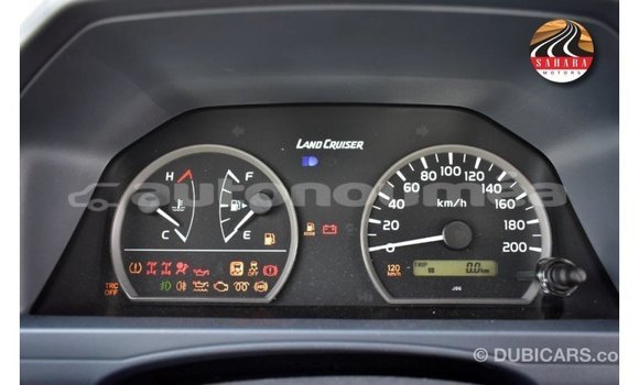 Acheter Import Voiture Toyota Land Cruiser Autre à Import - Dubai, Iles Acheter Import Voiture Toyota Land Cruiser Autre à Import - Dubai, Iles