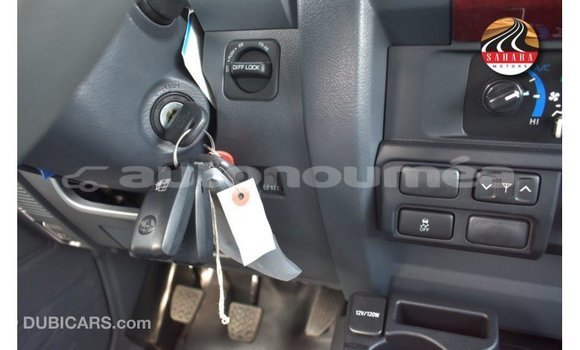 Acheter Import Voiture Toyota Land Cruiser Autre à Import - Dubai, Iles Acheter Import Voiture Toyota Land Cruiser Autre à Import - Dubai, Iles