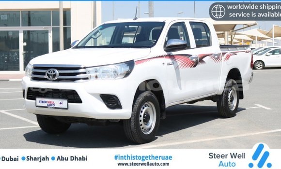 Buy Import Toyota Hilux White Car in Import - Dubai in Iles Buy Import Toyota Hilux White Car in Import - Dubai in Iles