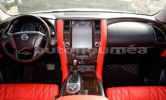 Acheter Import Voiture Nissan Patrol Blanc à Import - Dubai, Iles Acheter Import Voiture Nissan Patrol Blanc à Import - Dubai, Iles