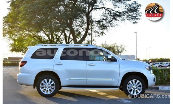 Acheter Import Voiture Toyota Sequoia Blanc à Import - Dubai, Iles Acheter Import Voiture Toyota Sequoia Blanc à Import - Dubai, Iles