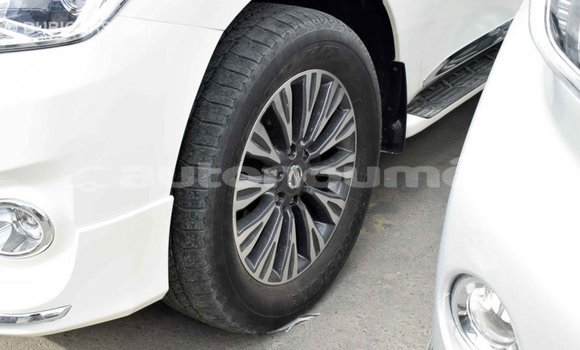 Acheter Import Voiture Nissan Patrol Blanc à Import - Dubai, Iles Acheter Import Voiture Nissan Patrol Blanc à Import - Dubai, Iles