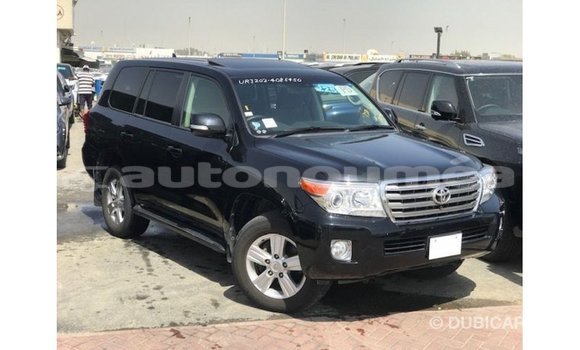 Acheter Import Voiture Toyota Land Cruiser Noir à Import - Dubai, Iles Acheter Import Voiture Toyota Land Cruiser Noir à Import - Dubai, Iles