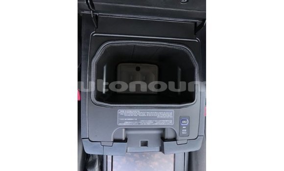 Acheter Import Voiture Toyota Land Cruiser Noir à Import - Dubai, Iles Acheter Import Voiture Toyota Land Cruiser Noir à Import - Dubai, Iles