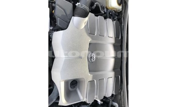 Acheter Import Voiture Toyota Land Cruiser Noir à Import - Dubai, Iles Acheter Import Voiture Toyota Land Cruiser Noir à Import - Dubai, Iles