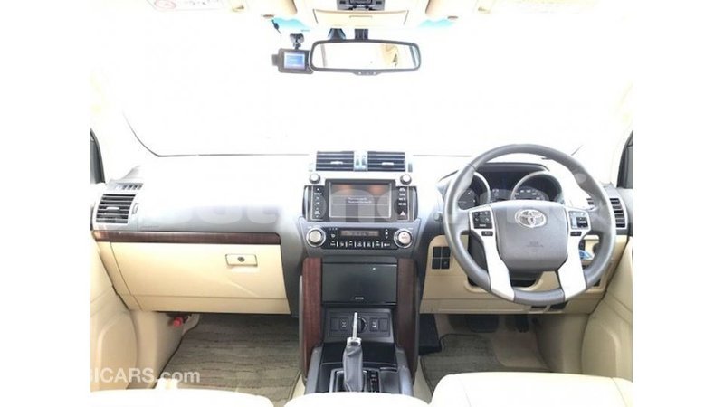 Big with watermark toyota prado iles import dubai 3637