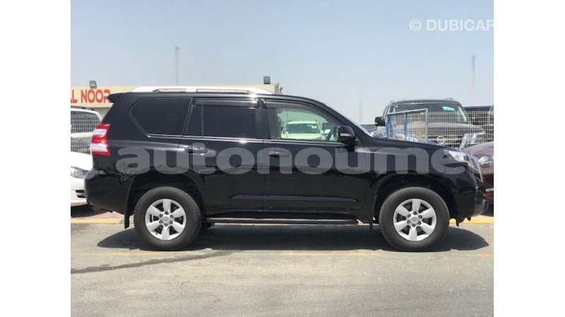 Big with watermark toyota prado iles import dubai 3637