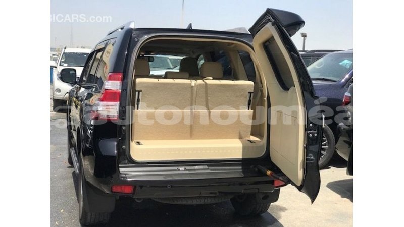 Big with watermark toyota prado iles import dubai 3637