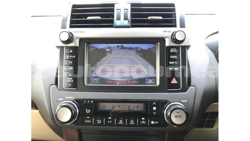 Big with watermark toyota prado iles import dubai 3637