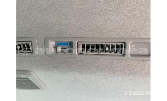 Buy Import Toyota Hiace White Car in Import - Dubai in Iles Buy Import Toyota Hiace White Car in Import - Dubai in Iles