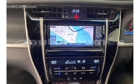 Acheter Import Voiture Toyota Harrier Noir à Import - Dubai, Iles Acheter Import Voiture Toyota Harrier Noir à Import - Dubai, Iles