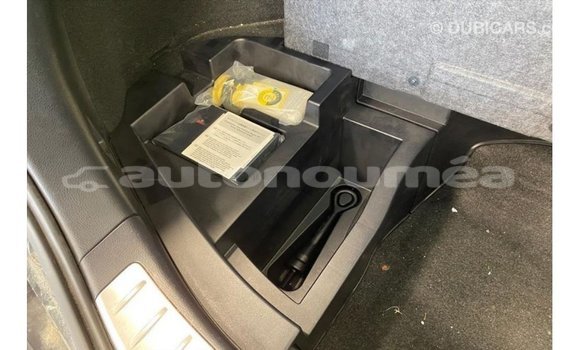 Acheter Import Voiture Toyota Harrier Noir à Import - Dubai, Iles Acheter Import Voiture Toyota Harrier Noir à Import - Dubai, Iles