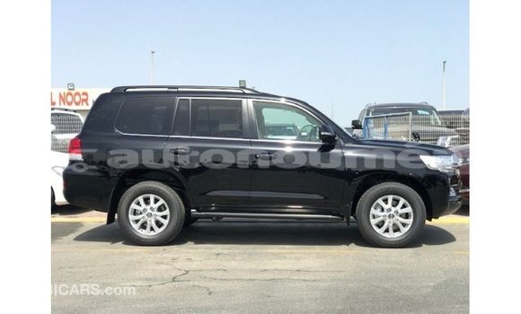 Acheter Import Voiture Toyota Land Cruiser Noir à Import - Dubai, Iles Acheter Import Voiture Toyota Land Cruiser Noir à Import - Dubai, Iles