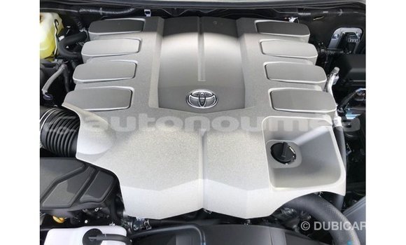 Acheter Import Voiture Toyota Land Cruiser Noir à Import - Dubai, Iles Acheter Import Voiture Toyota Land Cruiser Noir à Import - Dubai, Iles