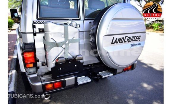 Acheter Import Voiture Toyota Land Cruiser Autre à Import - Dubai, Iles Acheter Import Voiture Toyota Land Cruiser Autre à Import - Dubai, Iles
