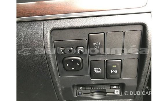 Acheter Import Voiture Toyota Land Cruiser Noir à Import - Dubai, Iles Acheter Import Voiture Toyota Land Cruiser Noir à Import - Dubai, Iles