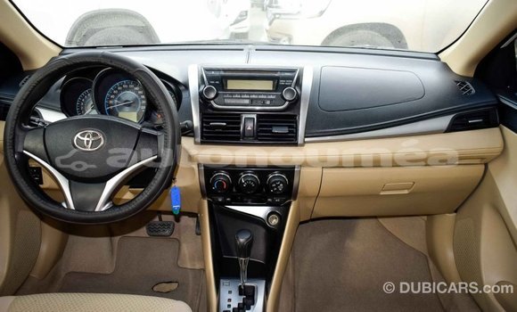 Acheter Import Voiture Toyota Yaris Blanc à Import - Dubai, Iles Acheter Import Voiture Toyota Yaris Blanc à Import - Dubai, Iles