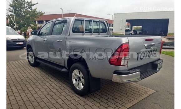 Buy Import Toyota Hilux Brown Car in Import - Dubai in Iles Buy Import Toyota Hilux Brown Car in Import - Dubai in Iles