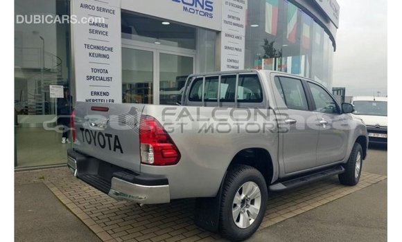 Buy Import Toyota Hilux Brown Car in Import - Dubai in Iles Buy Import Toyota Hilux Brown Car in Import - Dubai in Iles