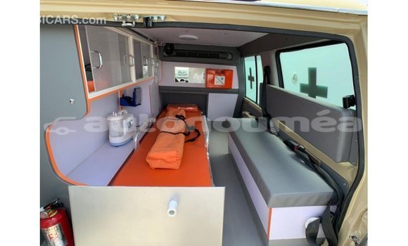 Acheter Import Utilitaire Toyota DA Beige à Import - Dubai, Iles Acheter Import Utilitaire Toyota DA Beige à Import - Dubai, Iles