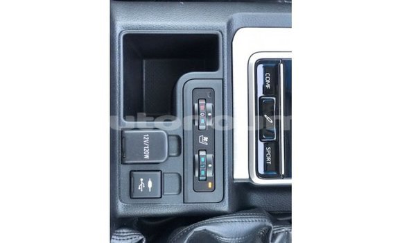Acheter Import Voiture Toyota Prado Noir à Import - Dubai, Iles Acheter Import Voiture Toyota Prado Noir à Import - Dubai, Iles