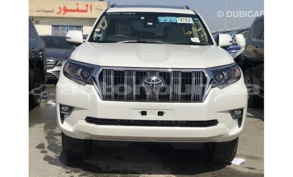 Acheter Import Voiture Toyota Prado Blanc à Import - Dubai, Iles Acheter Import Voiture Toyota Prado Blanc à Import - Dubai, Iles