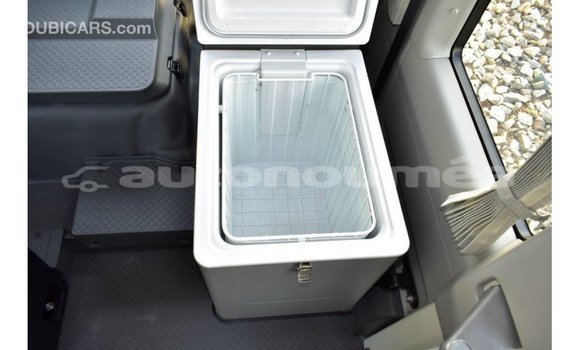 Acheter Import Voiture Toyota Coaster Blanc à Import - Dubai, Iles Acheter Import Voiture Toyota Coaster Blanc à Import - Dubai, Iles