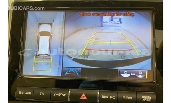 Acheter Import Voiture Toyota Land Cruiser Blanc à Import - Dubai, Iles Acheter Import Voiture Toyota Land Cruiser Blanc à Import - Dubai, Iles