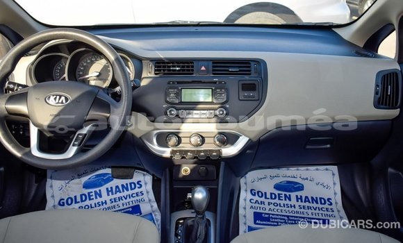 Acheter Import Voiture Kia Rio Blanc à Import - Dubai, Iles Acheter Import Voiture Kia Rio Blanc à Import - Dubai, Iles