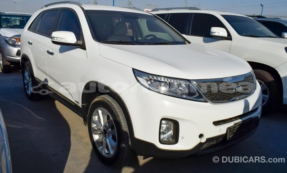 Buy Import Kia Sorento White Car in Import - Dubai in Iles Buy Import Kia Sorento White Car in Import - Dubai in Iles
