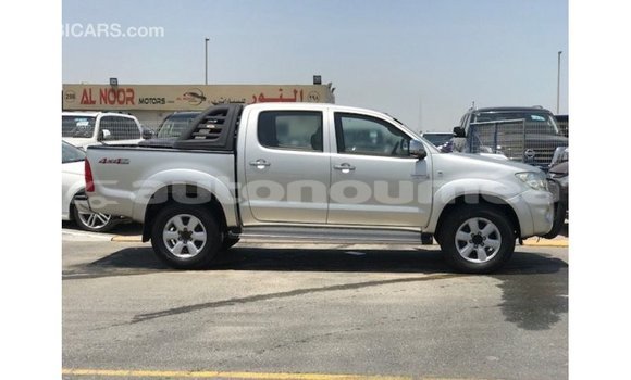 Acheter Import Voiture Toyota Hilux Autre à Import - Dubai, Iles Acheter Import Voiture Toyota Hilux Autre à Import - Dubai, Iles