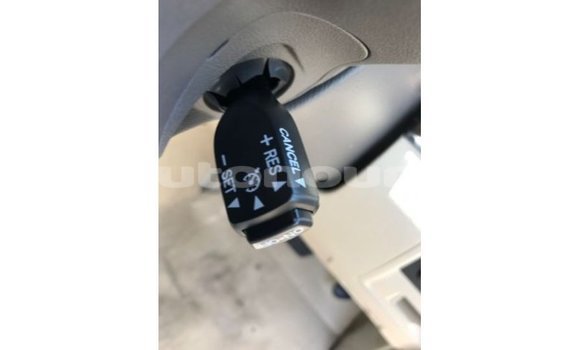 Acheter Import Voiture Toyota Land Cruiser Bleu à Import - Dubai, Iles Acheter Import Voiture Toyota Land Cruiser Bleu à Import - Dubai, Iles