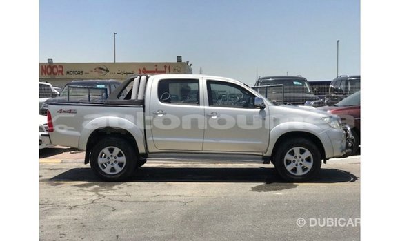 Acheter Import Voiture Toyota Hilux Autre à Import - Dubai, Iles Acheter Import Voiture Toyota Hilux Autre à Import - Dubai, Iles