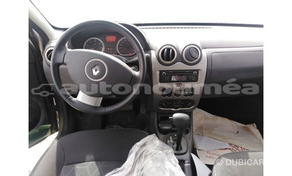 Buy Import Renault Duster Green Car in Import - Dubai in Iles Buy Import Renault Duster Green Car in Import - Dubai in Iles