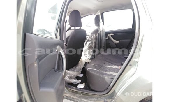 Buy Import Renault Duster Green Car in Import - Dubai in Iles Buy Import Renault Duster Green Car in Import - Dubai in Iles