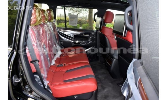 Acheter Import Voiture Lexus LX Noir à Import - Dubai, Iles Acheter Import Voiture Lexus LX Noir à Import - Dubai, Iles