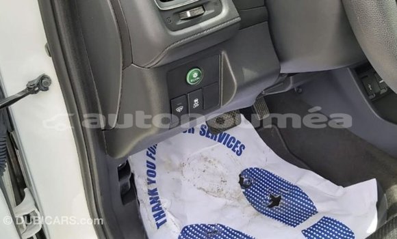 Buy Import Honda C White Bike in Import - Dubai in Iles Buy Import Honda C White Bike in Import - Dubai in Iles