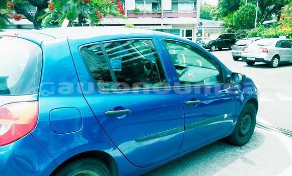 Buy Used Renault Clio Other Car in Ponerihouen in Nord