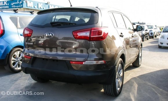 Acheter Import Voiture Kia Sportage Marron à Import - Dubai, Iles Acheter Import Voiture Kia Sportage Marron à Import - Dubai, Iles