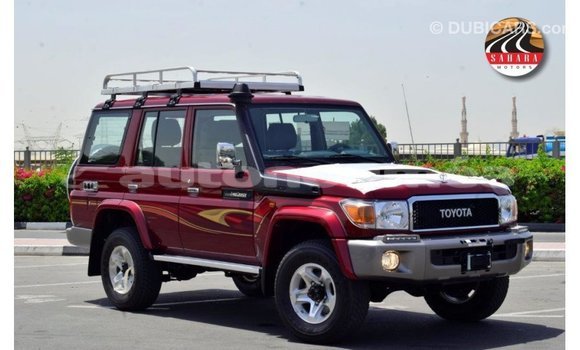 Acheter Import Voiture Toyota Land Cruiser Rouge à Import - Dubai, Iles Acheter Import Voiture Toyota Land Cruiser Rouge à Import - Dubai, Iles