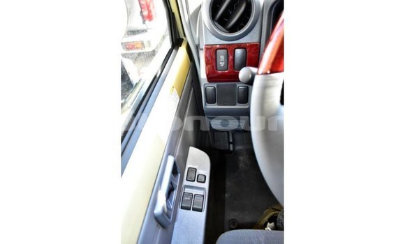 Acheter Import Voiture Toyota Land Cruiser Beige à Import - Dubai, Iles Acheter Import Voiture Toyota Land Cruiser Beige à Import - Dubai, Iles