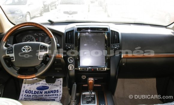 Acheter Import Voiture Toyota Land Cruiser Autre à Import - Dubai, Iles Acheter Import Voiture Toyota Land Cruiser Autre à Import - Dubai, Iles