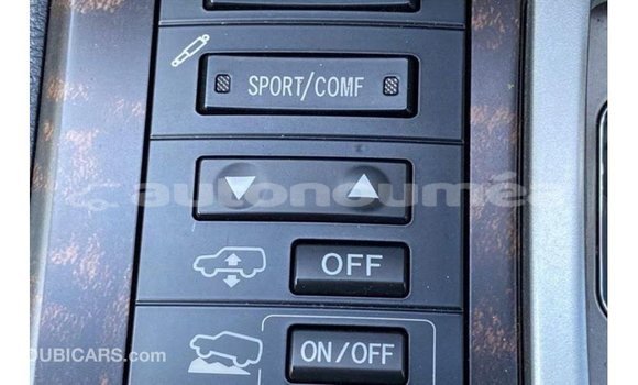 Acheter Import Voiture Toyota Land Cruiser Noir à Import - Dubai, Iles Acheter Import Voiture Toyota Land Cruiser Noir à Import - Dubai, Iles
