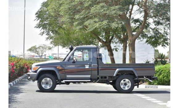 Acheter Import Voiture Toyota Land Cruiser Autre à Import - Dubai, Iles Acheter Import Voiture Toyota Land Cruiser Autre à Import - Dubai, Iles