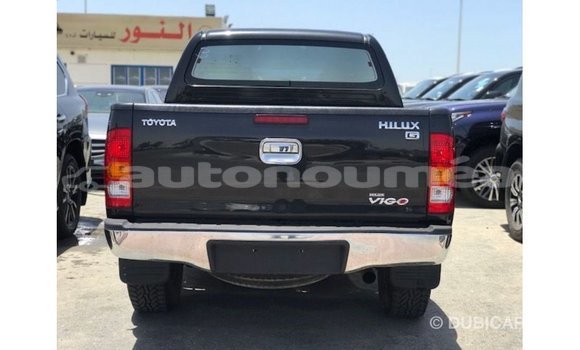 Acheter Import Voiture Toyota Hilux Noir à Import - Dubai, Iles Acheter Import Voiture Toyota Hilux Noir à Import - Dubai, Iles
