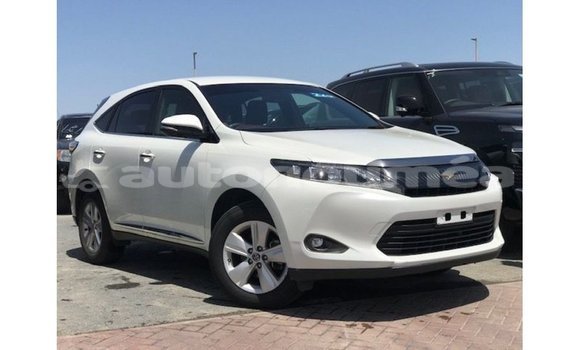 Acheter Import Voiture Toyota Harrier Blanc à Import - Dubai, Iles Acheter Import Voiture Toyota Harrier Blanc à Import - Dubai, Iles