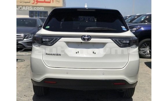 Acheter Import Voiture Toyota Harrier Blanc à Import - Dubai, Iles Acheter Import Voiture Toyota Harrier Blanc à Import - Dubai, Iles
